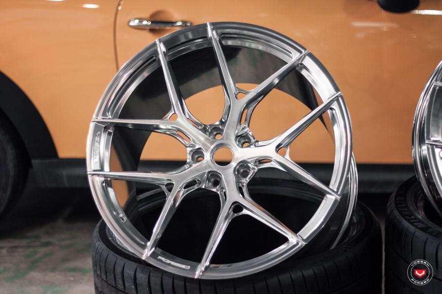 Детали создания Ferrari 812 Superfast on Vossen Wheels (S21-01) 2019 года  (фото 6 из 19)